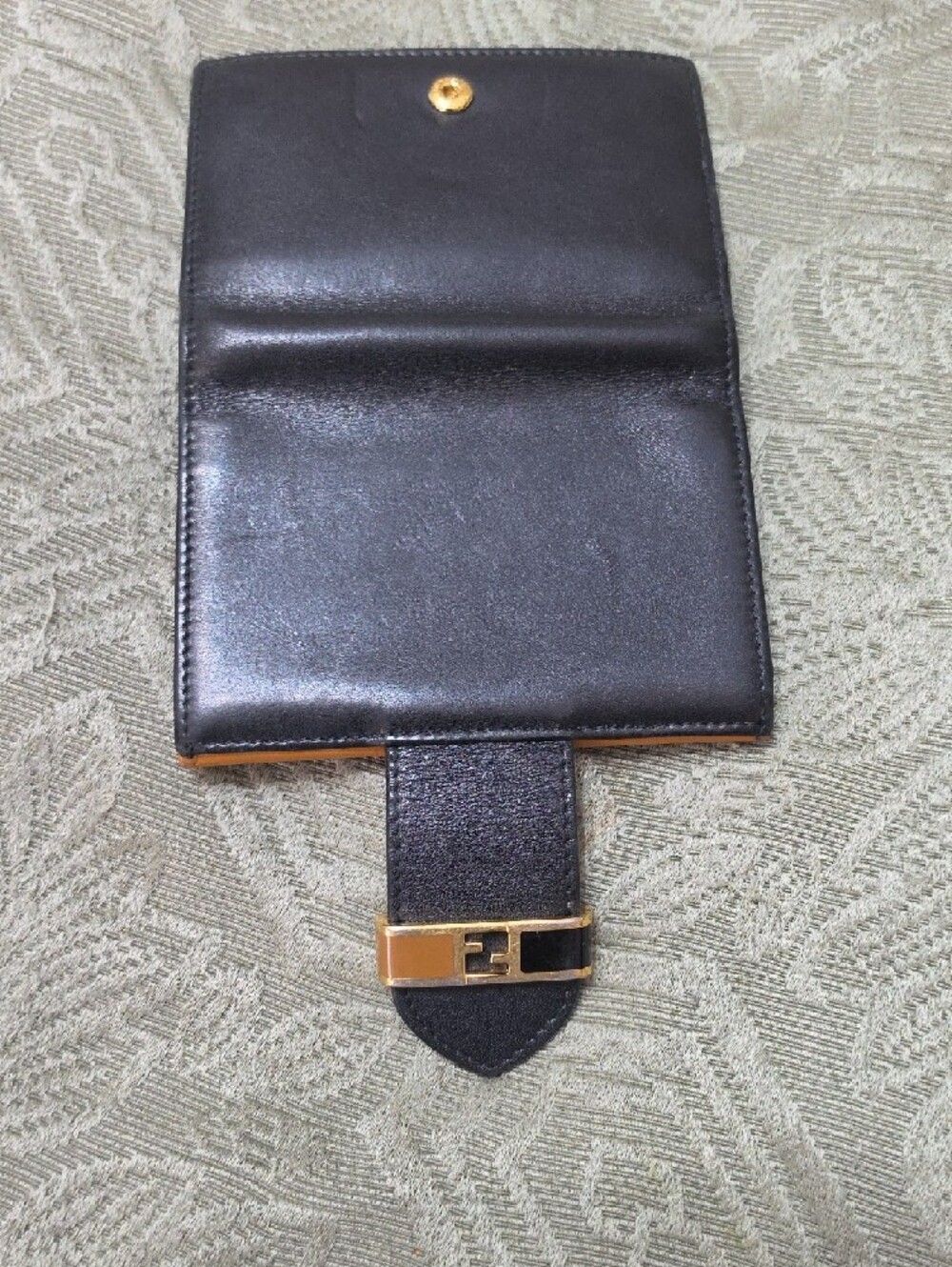 Fendi Vintage Black Leather Wallet with Gold Accent - Picture 6 of 15